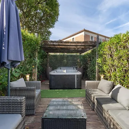 Ferienhaus Maison Jacuzzi Proche Tennis Camp Agde